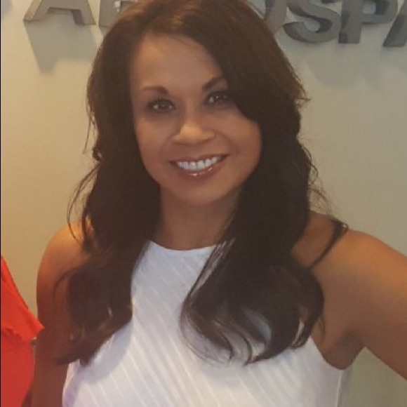 Meet your Posher, Elaine - Picture 1 of 1